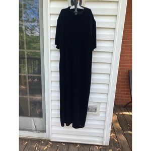 Vintage Velvet Black Dress